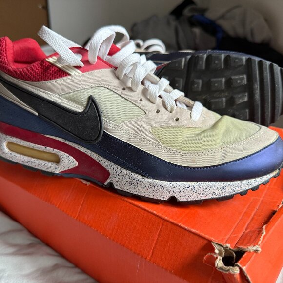 Nike Air Classic BW Paris Saint Germain size 10